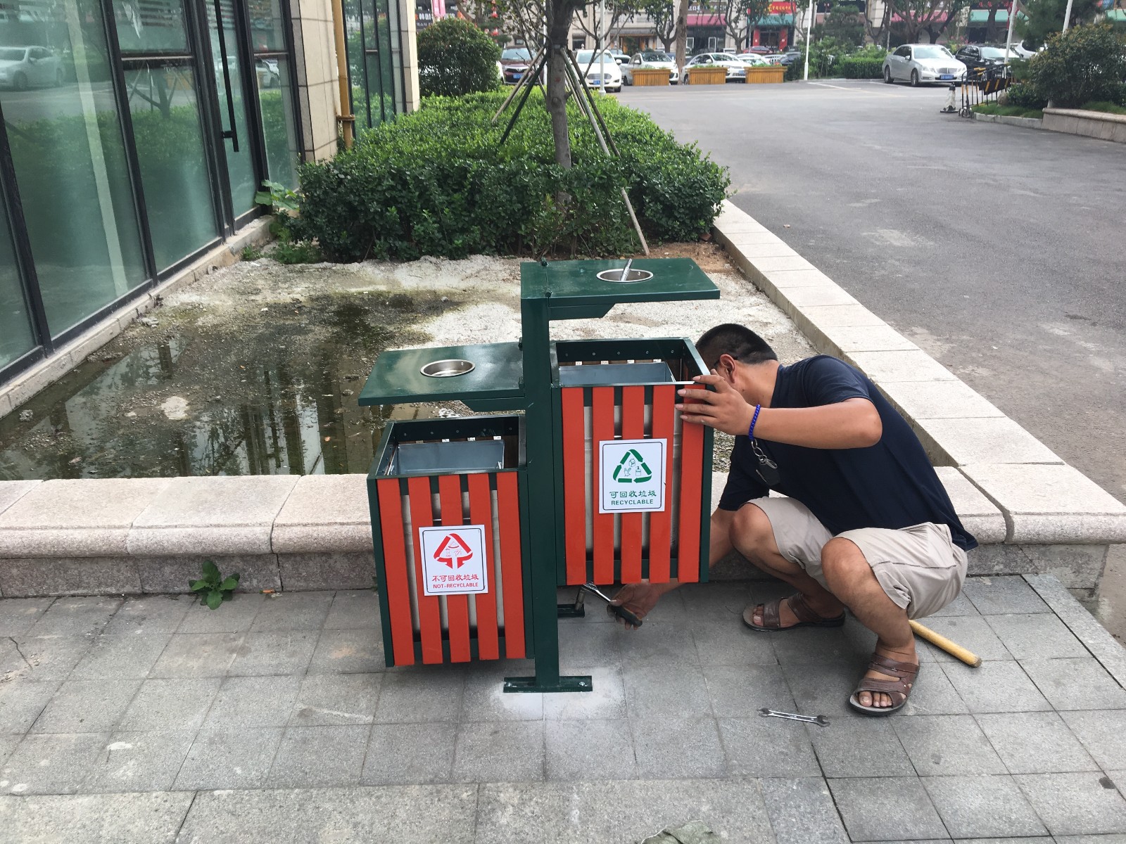 青岛钢木垃圾桶