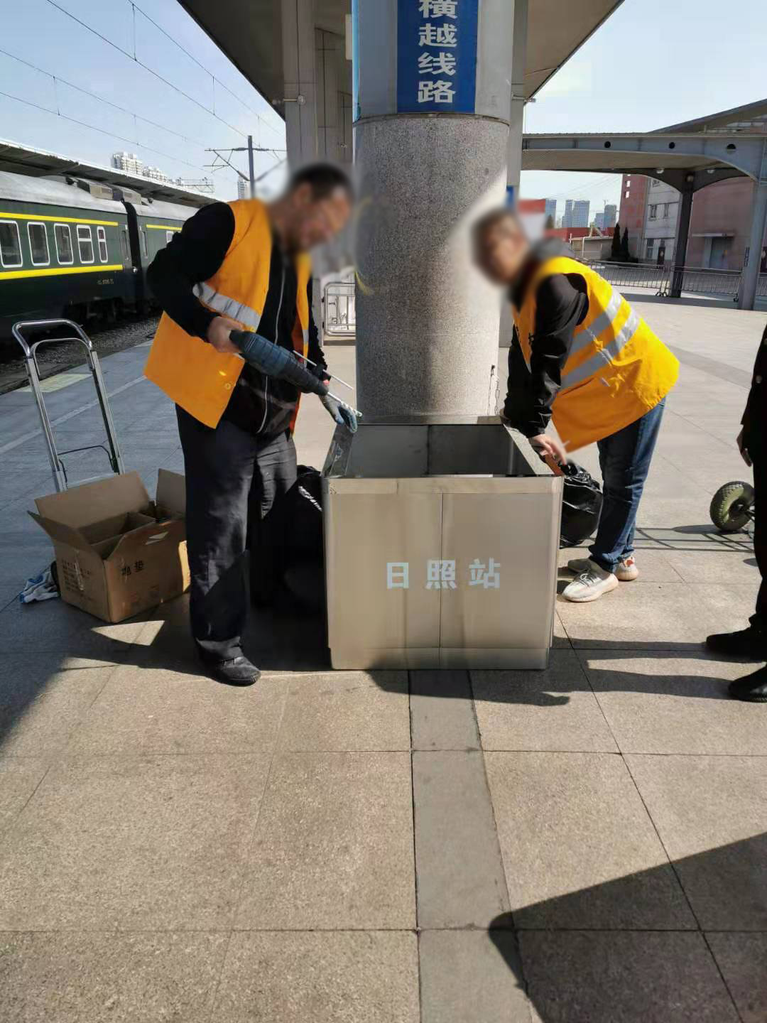 不锈钢垃圾桶 不锈钢垃圾桶